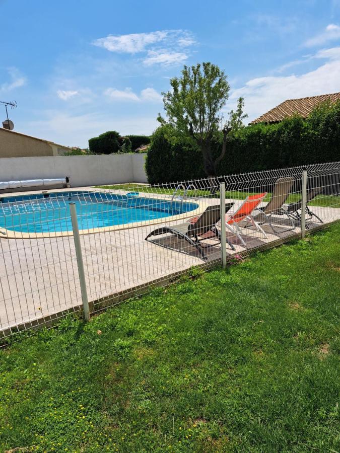 Villa Nimes-Camargues à Garons Extérieur photo